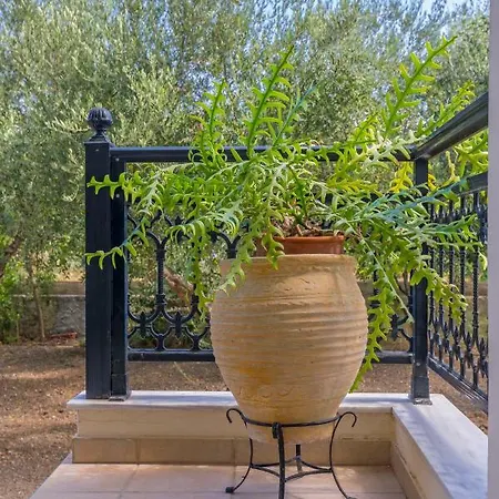 Вилла Lina's Amazing House In Ialysos Иксиа